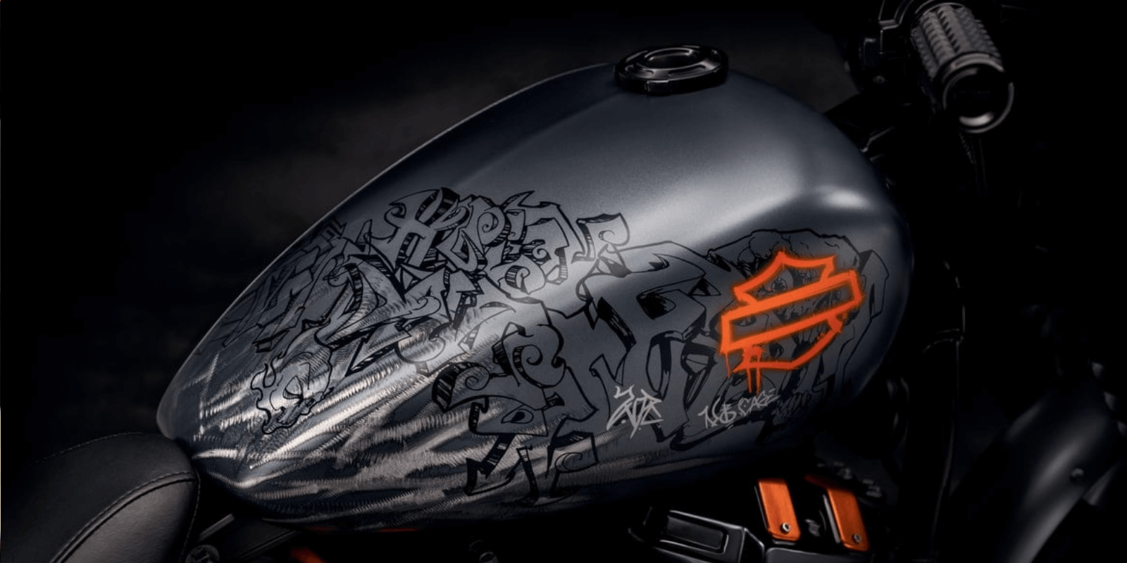 Covering R servoir Moto Personnalisation Et Protection Faciles Covering R servoir Moto Personnalisation Et Protection Faciles